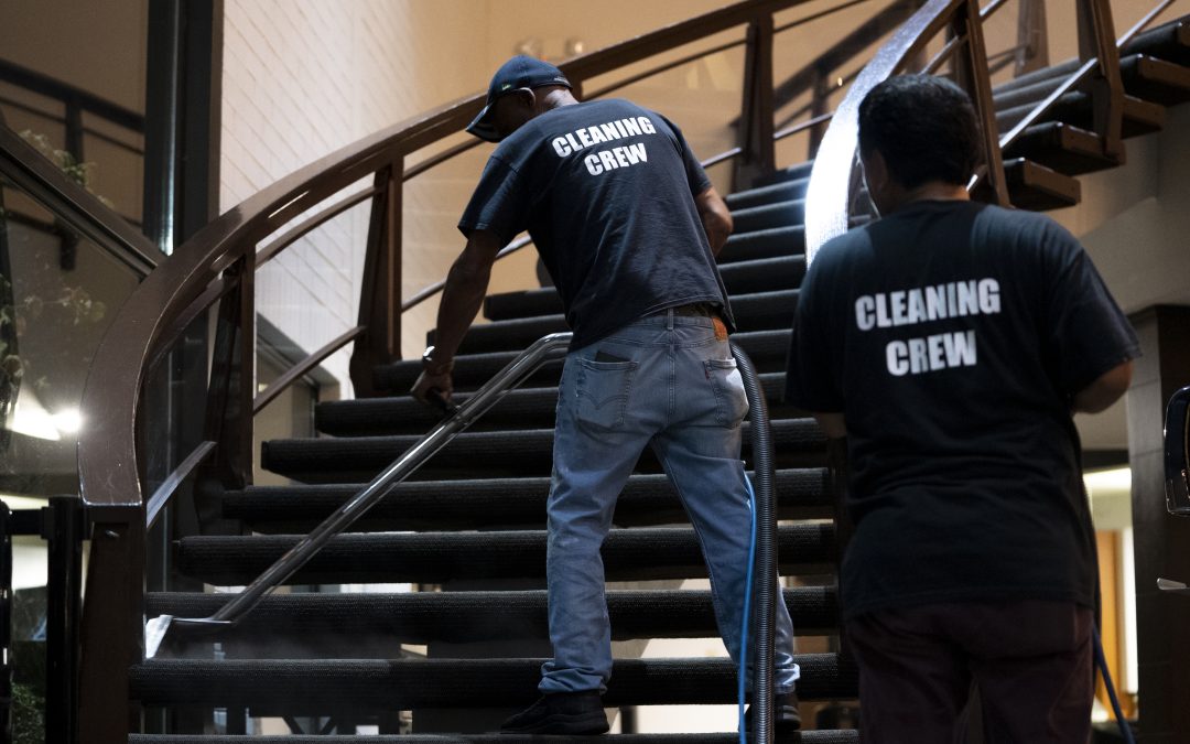 The Advantages of Using a Commercial Cleaner Staffing Service